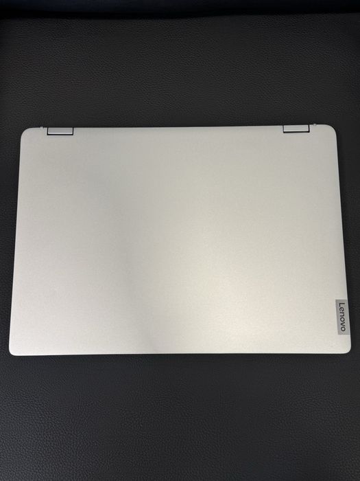 Продавам Lenovo Ideapad FLEX 5