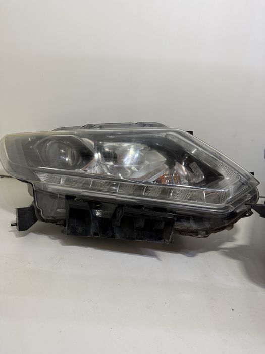 Ляв фар десвн фар фарове за Nissan Rogue X trail T32