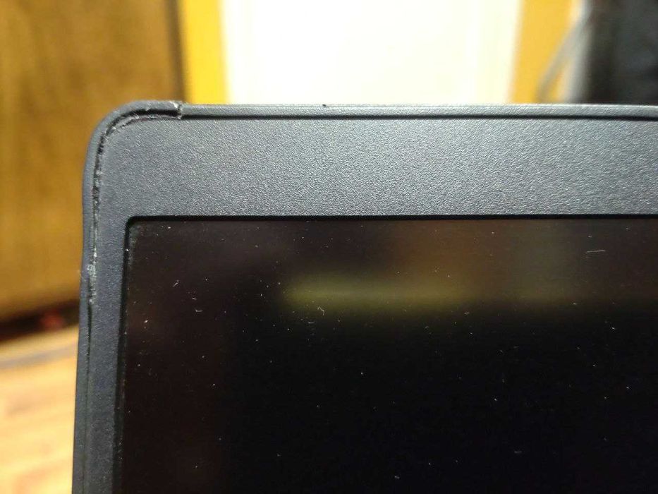 Dell Latitude 5401 / Corei7 9850H / 32GB RAM / 256GB SSD / NVidia mx150 2GB RAM + Докинг Станция Dell WD19 + Dell 130W Зарядно
