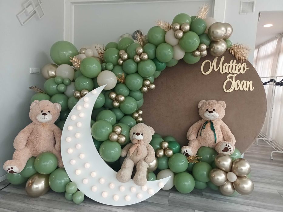 Aranjamente baloane aniversare Photocorner botez Decor cristelnita