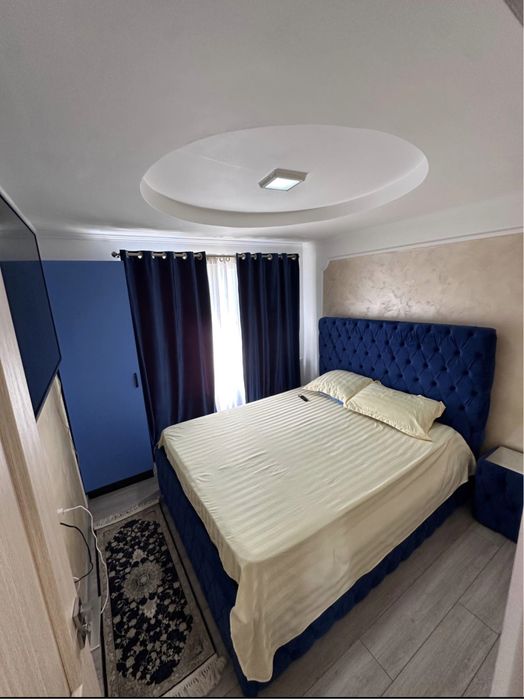 Vand apartament 3 camere