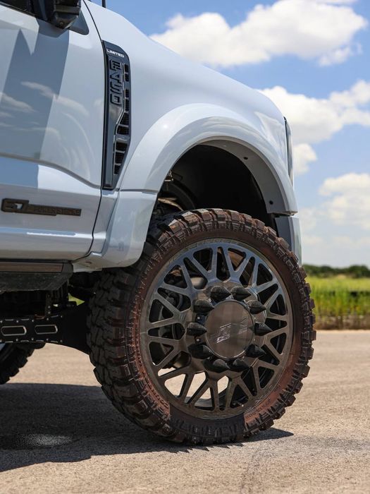 Ford F-450 Super Duty Platinum Custom 2026