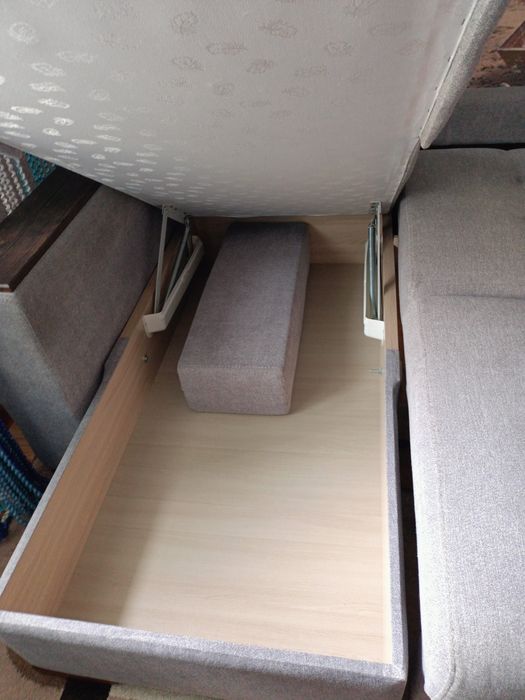 Продам диван в хорошем состоянии