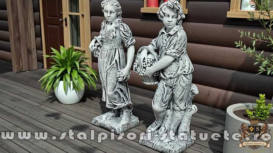 Set statuete băiat și fată, gri patinat, model S43.