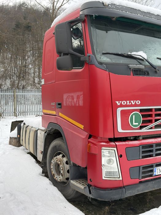 Cap tractor VOLVO an 2008