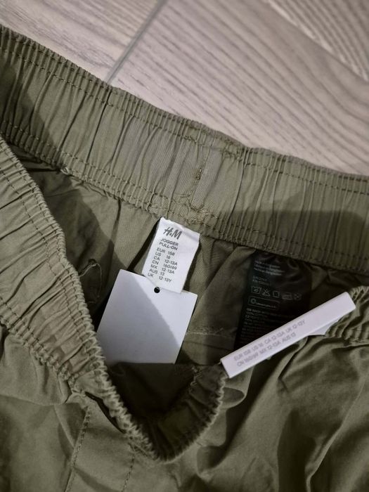 Pantaloni h&m baieti noi marimea 158 12-13 ani