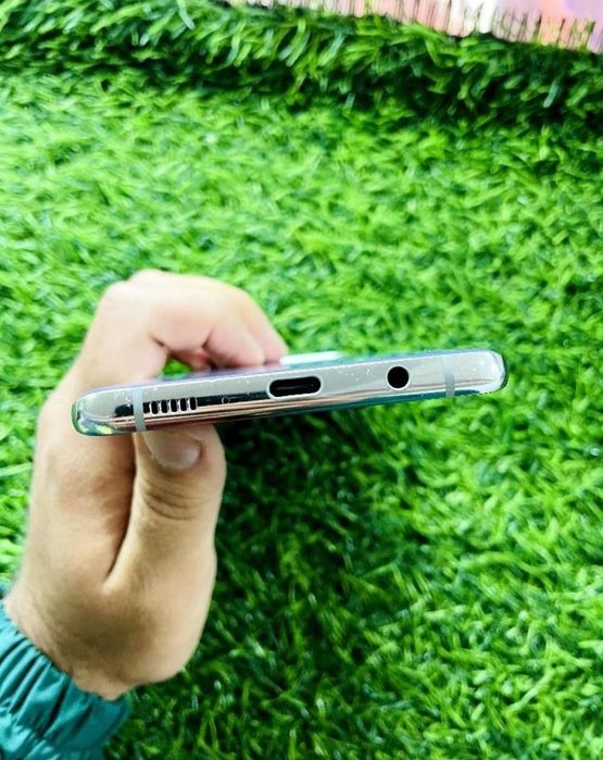 S10 5G  holati tinniq aybi yoq 256 gb pamit