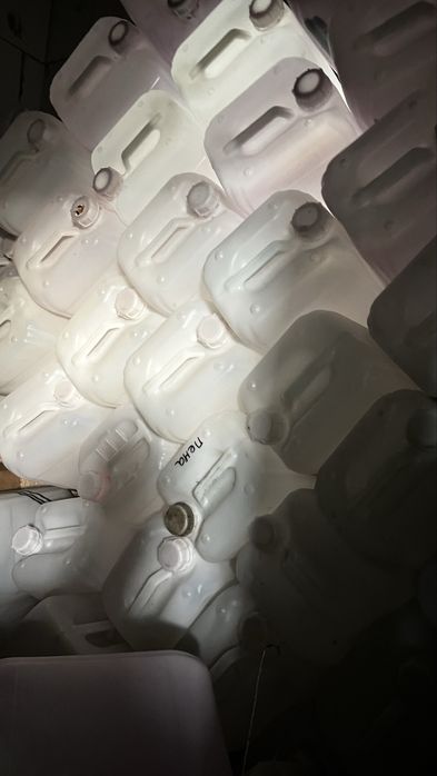 Продам канистры 20 л