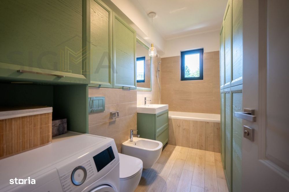 Apartament central, 4 camere, 100 mp, langa UMF