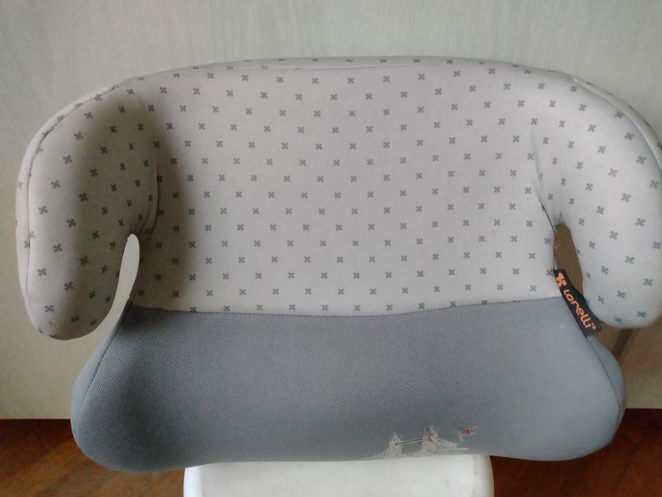 Детско столче за транспорт в кола