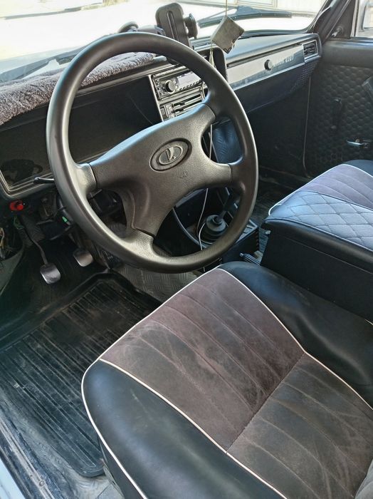 Vaz 2107 yili 2000