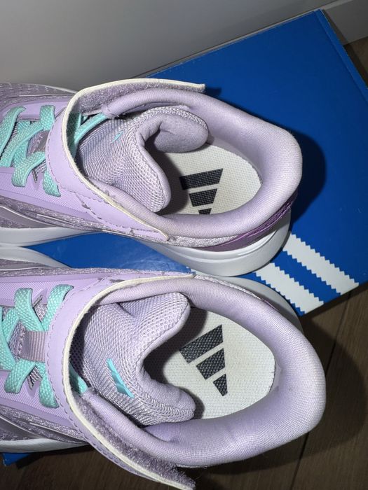 Продам кроссовки adidas kids