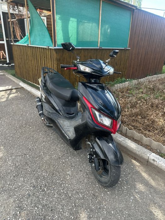 продам м8.