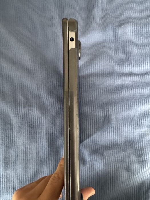 Apple Macbook Air M2 2022г