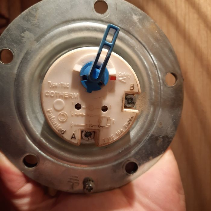 Продаю Эл.тэны б/у