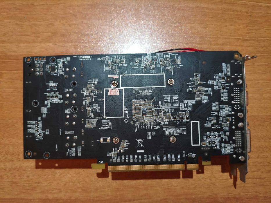 Видеокарта GTX550 Ti