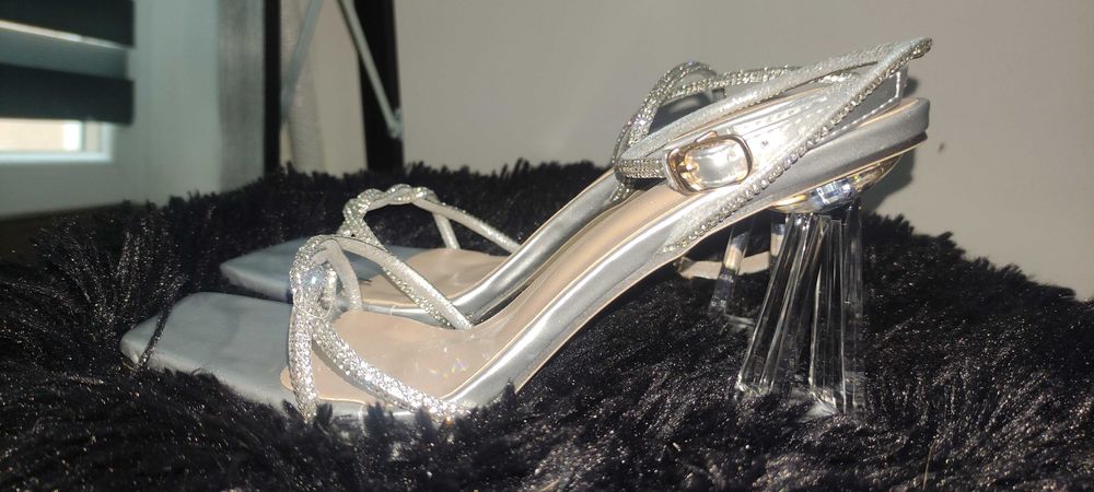 Нови, дамски обувки на токчета 37 и 39 номер бални, вечерни, официални