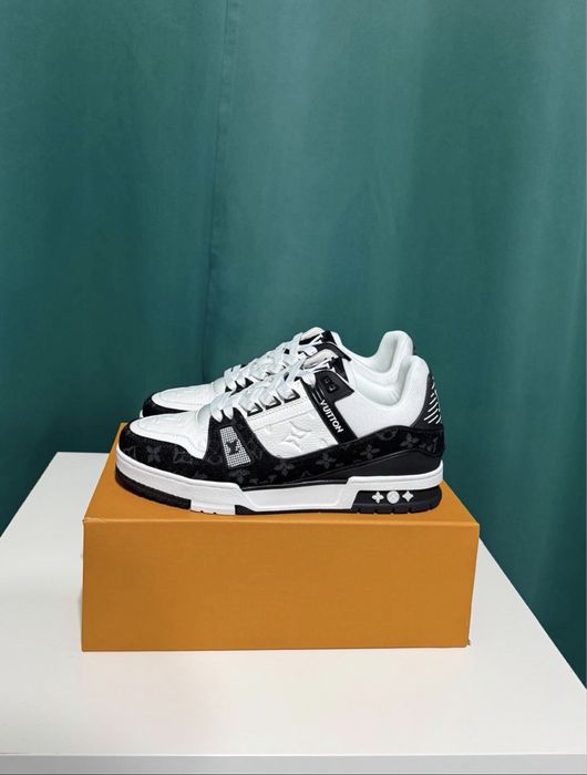Adidasi Louis Vuitton Trainer Black (Noi, Sigilati)