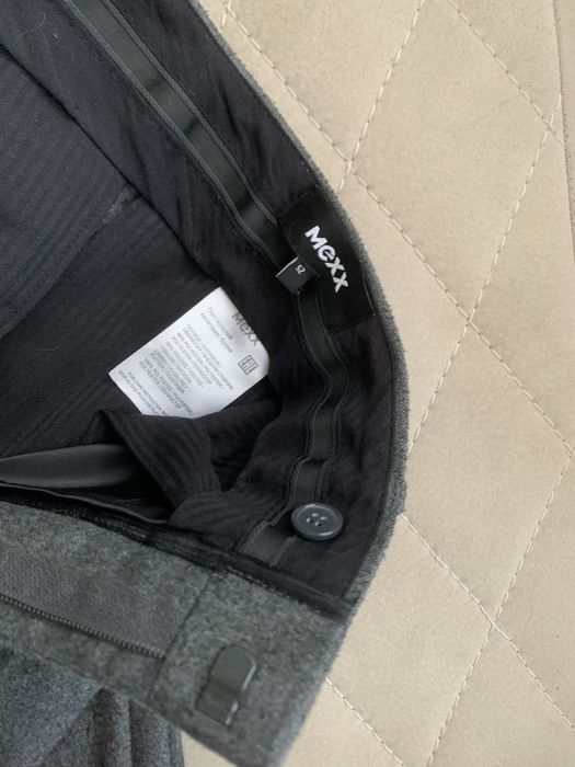 Продам классический костюм mexx