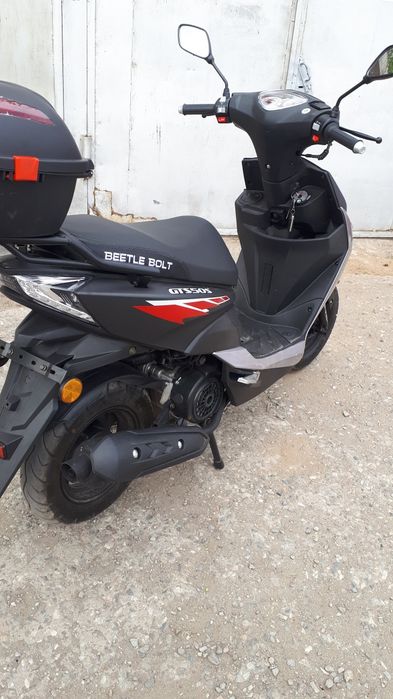 Продам скутер находу