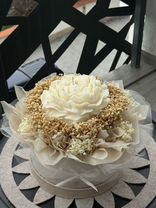 8ми март-подарък,букет,соеви свещи