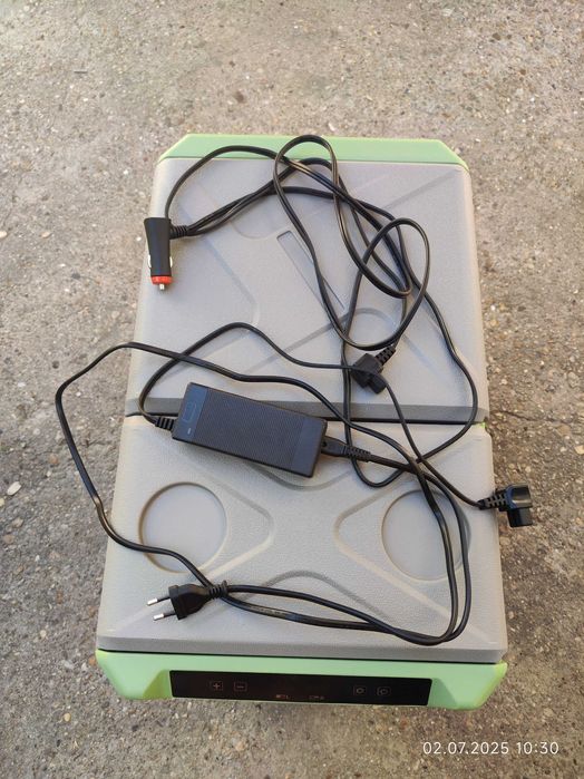 Хладилна кутия Steamy-E, Компресор, 12/24V, 110-240V, 40 литра