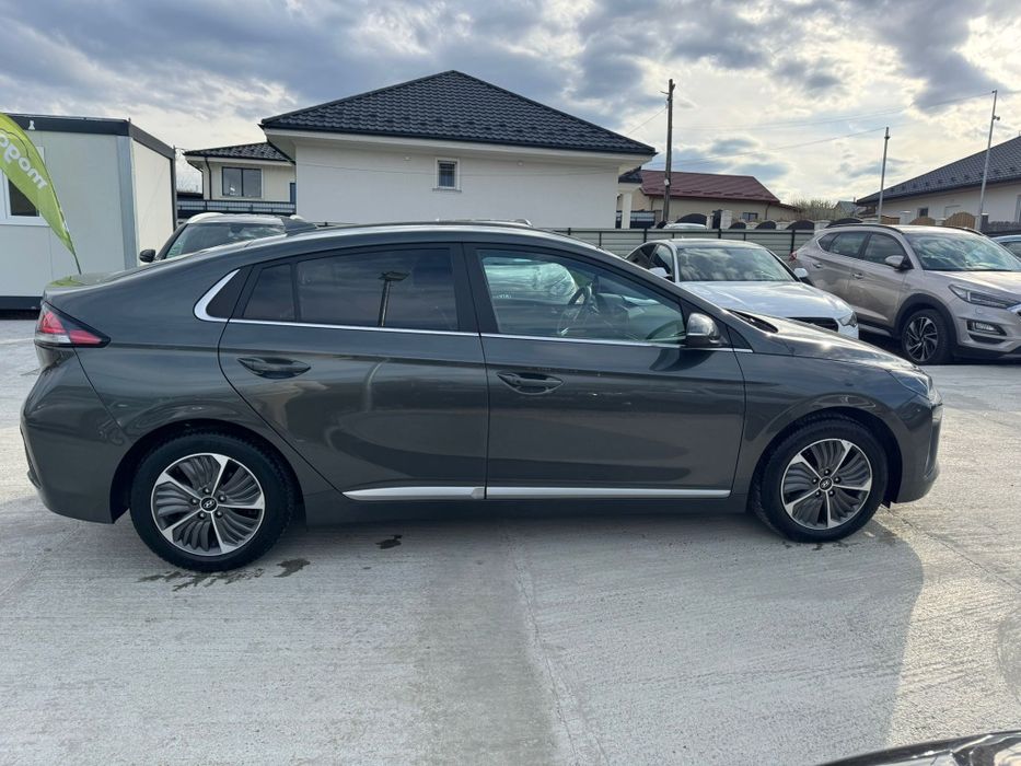 Hyundai Ioniq 2022