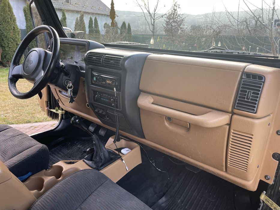 Dezmembrez Jeep Wrangler 4.0