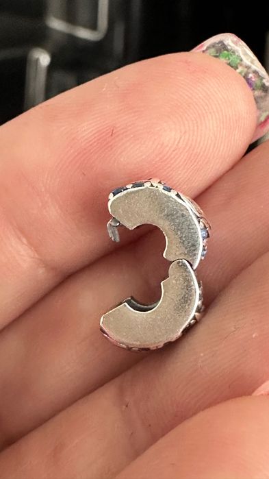 Brățară Pandora autentică + două clipsuri charm