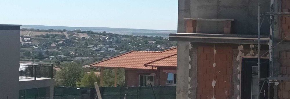 Vand teren cu vedere la Oradea