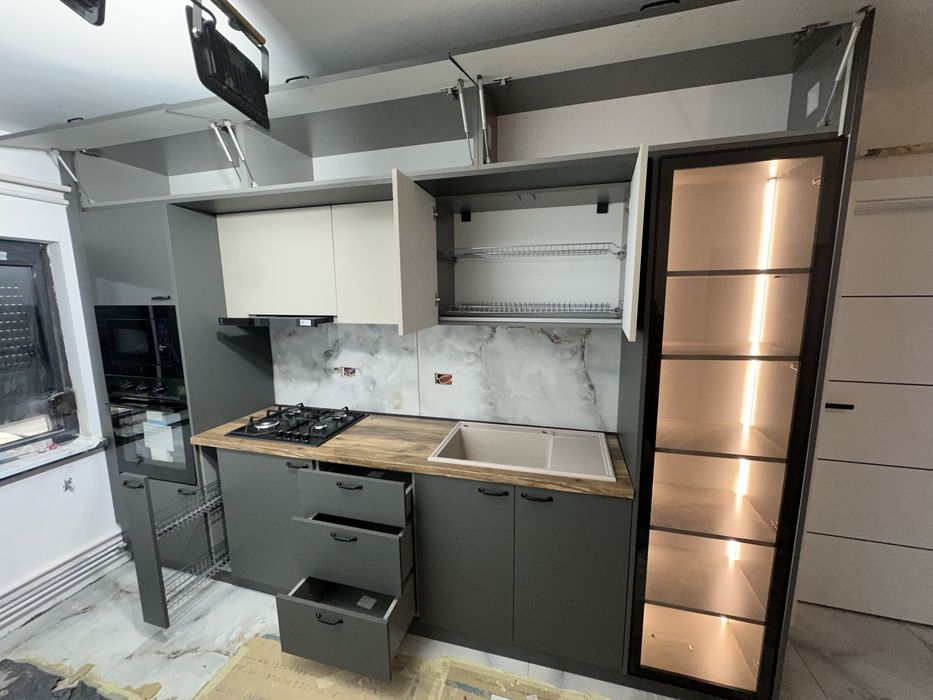 Mobilier la comanda