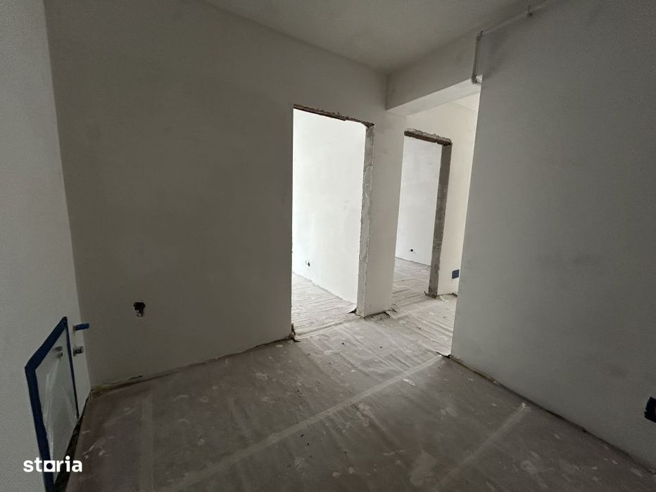 Apartament 3 camere, semidecomandat , finisat , zona Tineretului