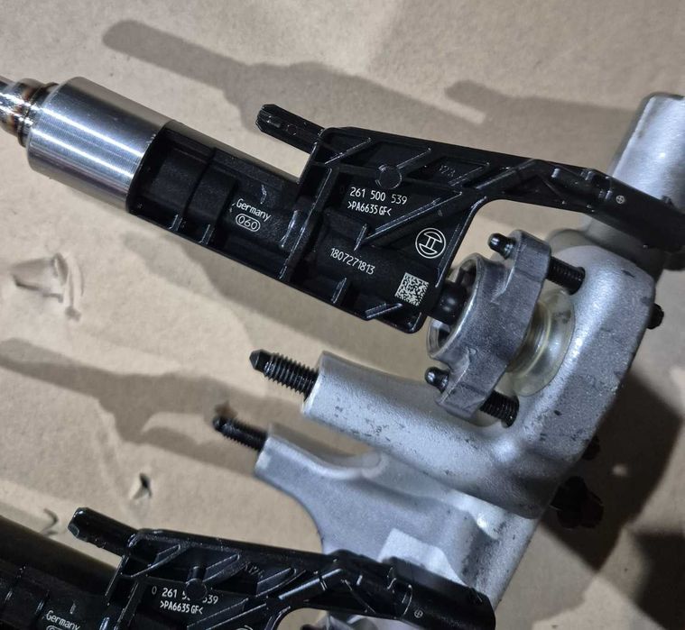 Injector pompa inalte rampa injectoare benzina BMW F30 LCI G20 G30 G31 F45 Active Tourer G11 G12 i8 I12 X1 F48 X2 F39 X4 G01 MINI F56 F55