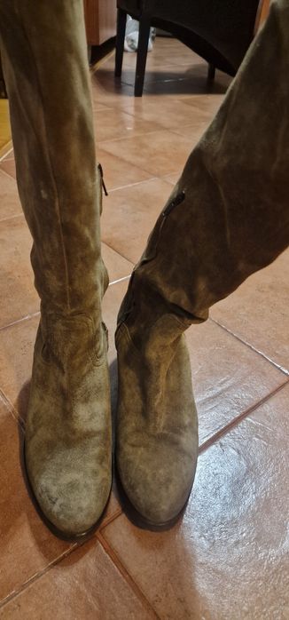 Cizme din piele întoarsă