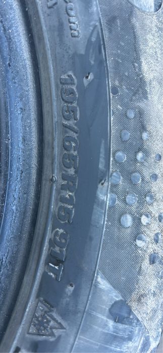 Продавам зимни гуми 195/65 15 цола