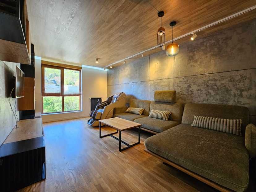 Продава се Тристаен апартамент в София, Бояна - 120 кв.м за 3000 €/кв.м - Снимка #1