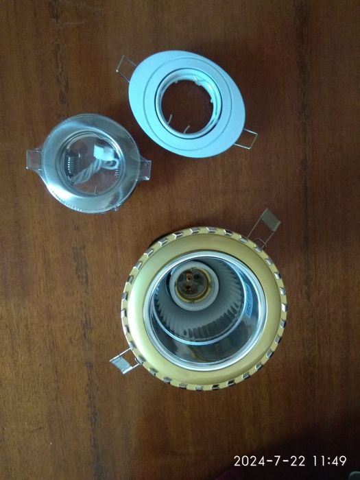 Луменисцентни осветителни тела,плафониери,глобуси,луни.