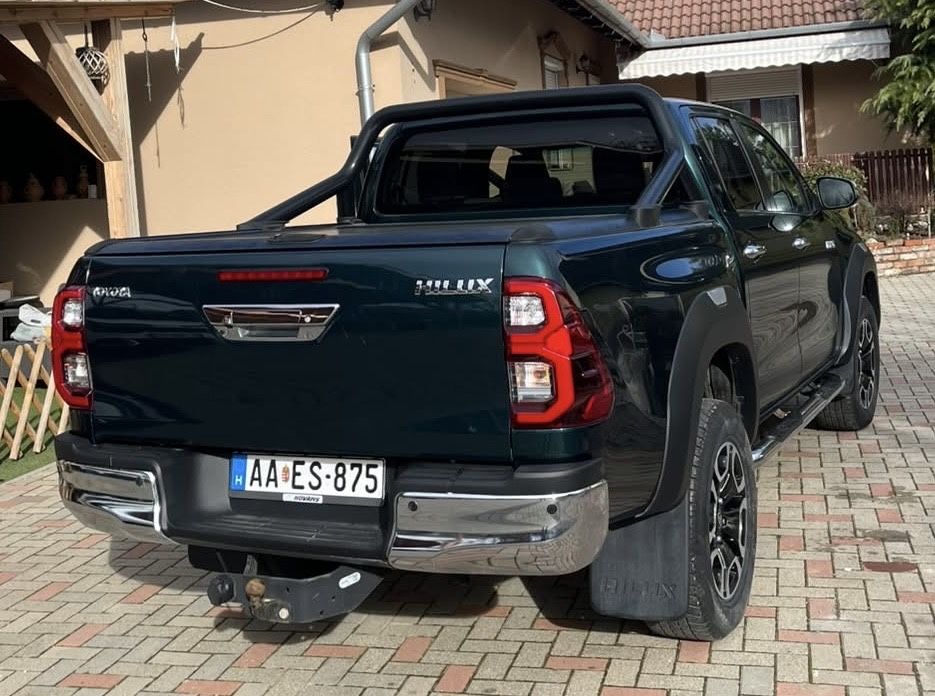 Toyota hilux 2.8 km 98000