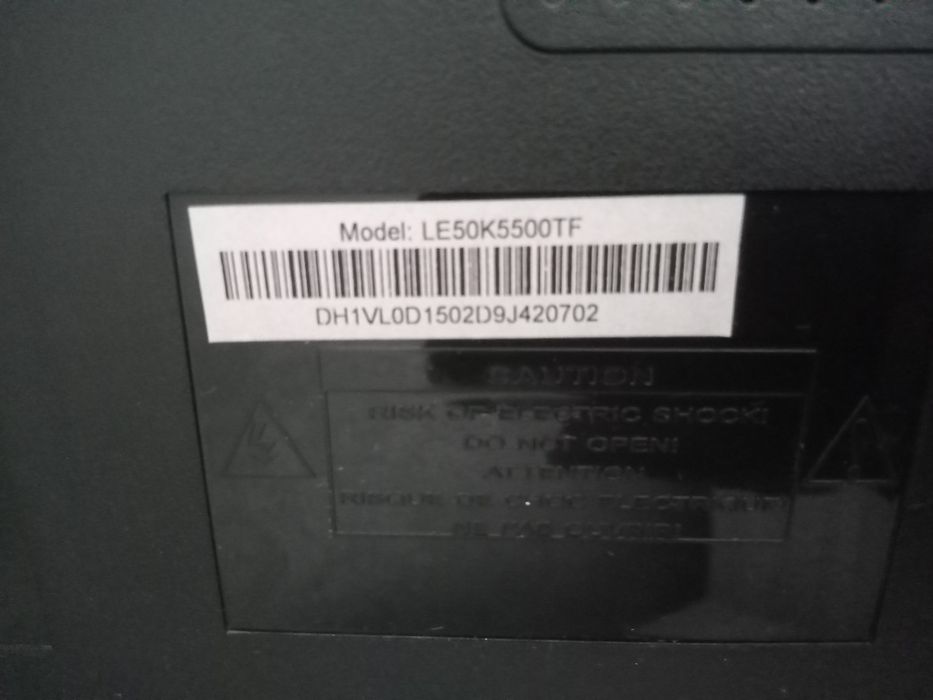 Продам срочно не рабочий телевизор