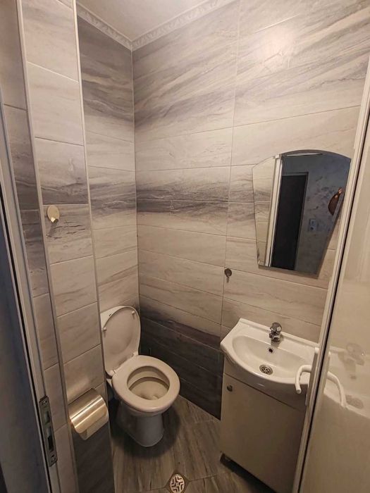 Дава се под наем Тристаен апартамент в Пловдив, Остромила - 118 кв.м за 650 € - Снимка #9