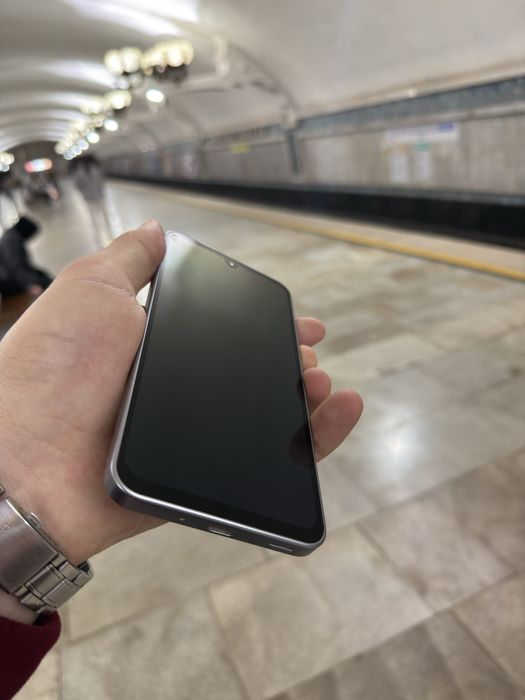 Samsung A17 6/128 GB srochna