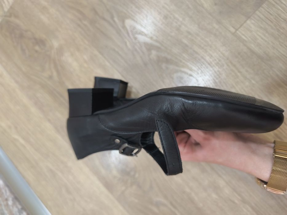 Скрапини от естествена кожа