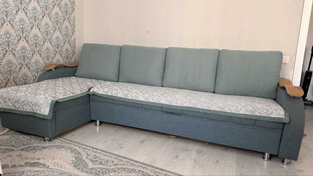 Продам угловой диван
