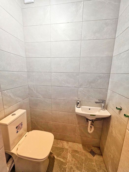 Продава се Офис в Асеновград - 20 кв.м за 969 €/кв.м - Снимка #2