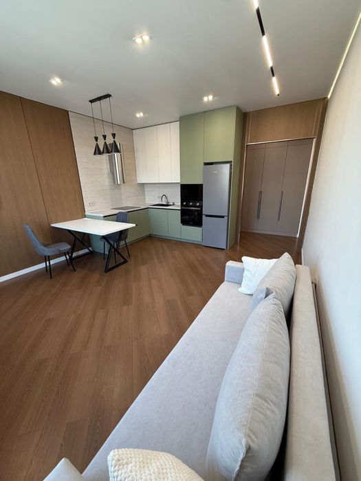 Сдается евро-двухкомнатная квартира