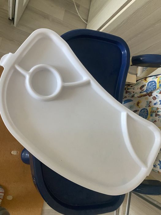 Scăunel de masă bebe , Mappy  folosit dar incă utilizabil .