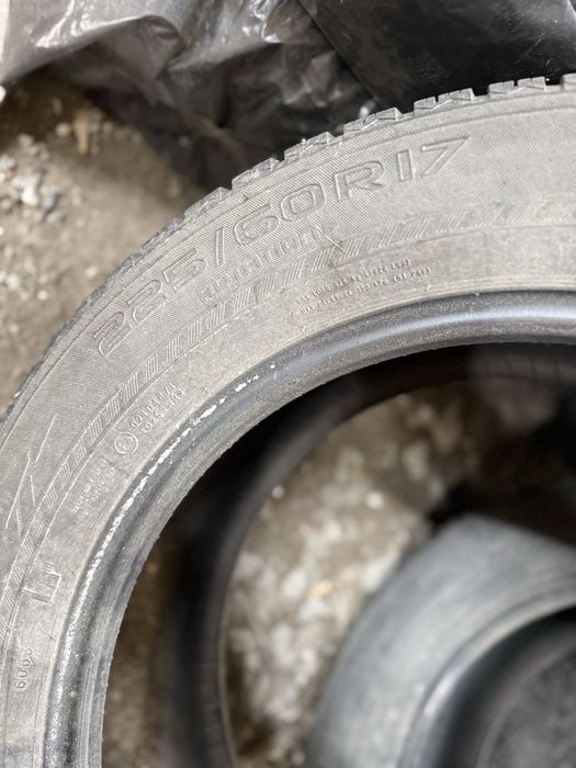 Резина всесезонка  R17 Nokian WR