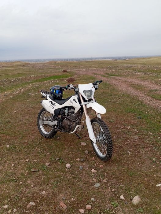 Эндуро 250 на ходу