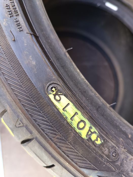 Anvelope vara 245 35 18 toyo 2019 5.7mm.