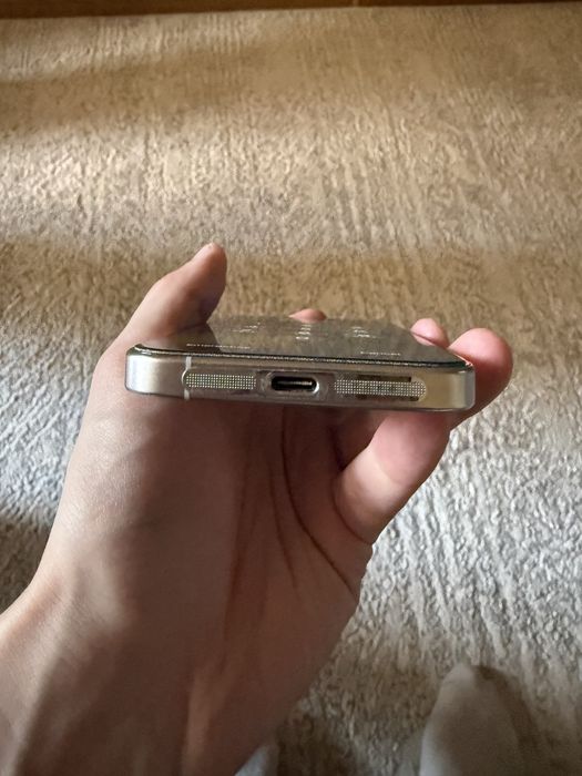 Iphone 15 pro white 256 gb